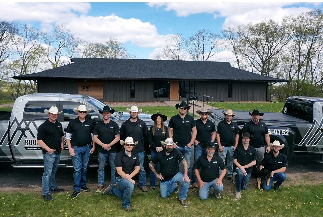Group photo for website 2